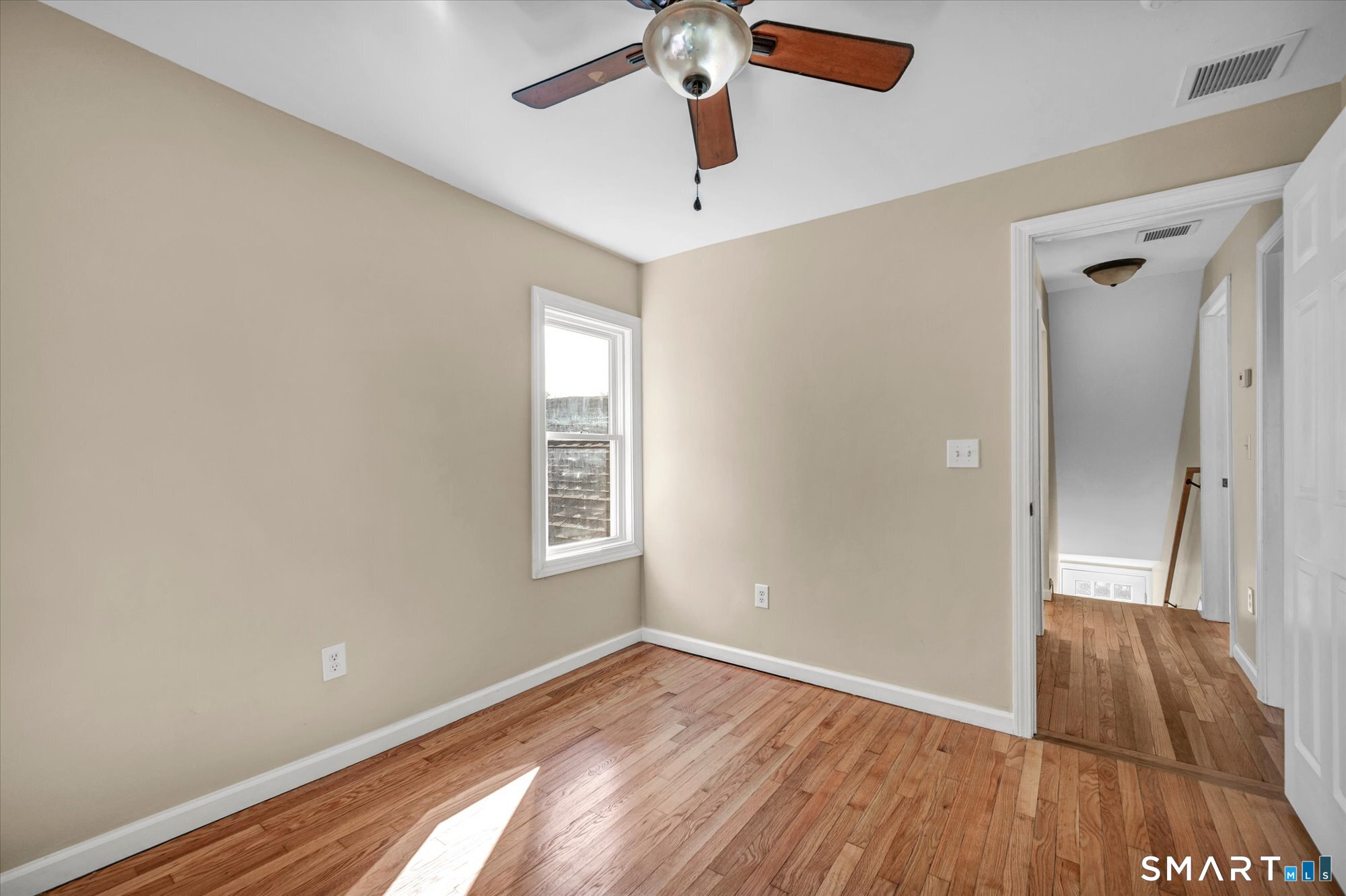 364 Bidwell Street Manchester CT 06040