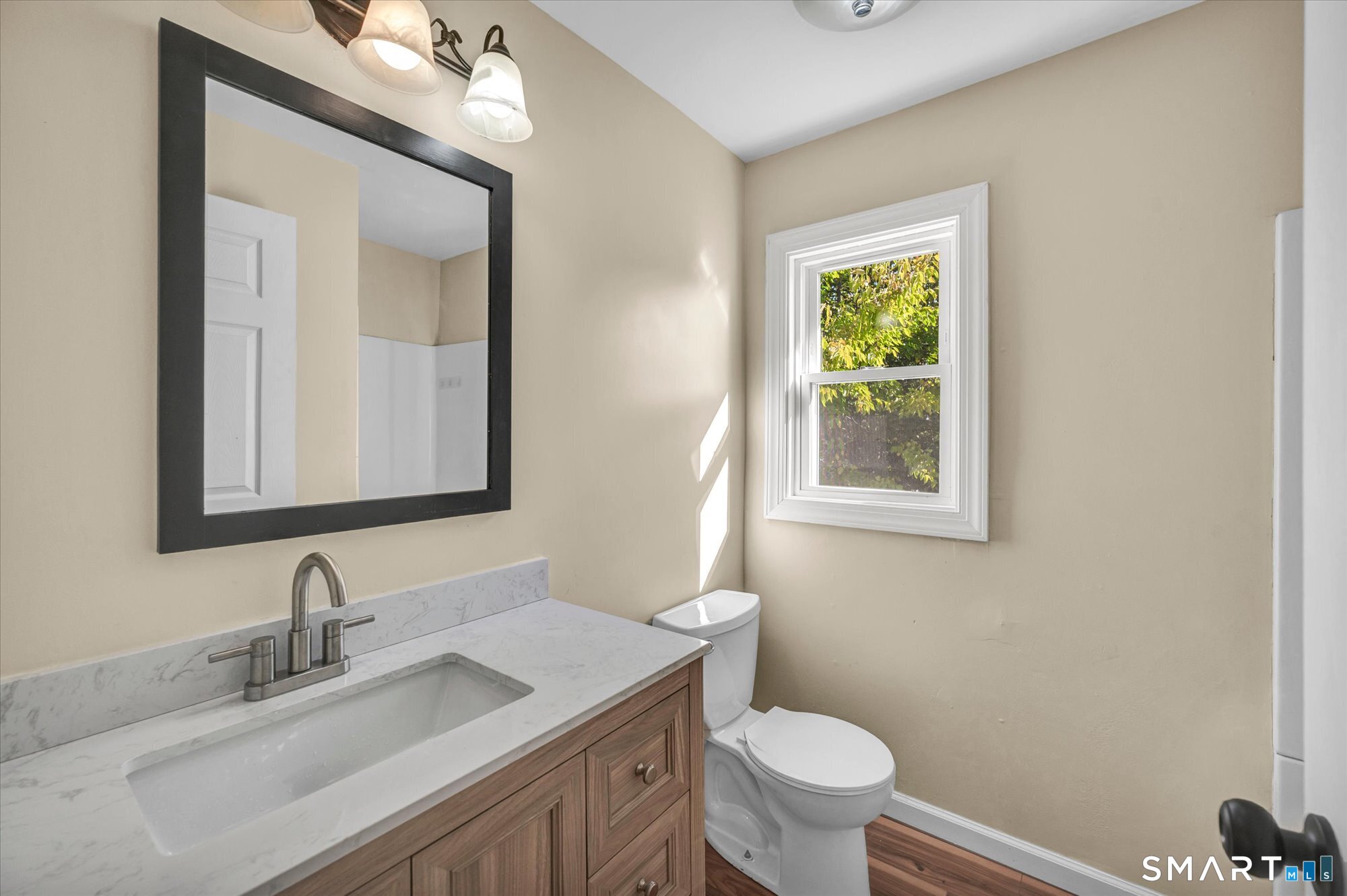 364 Bidwell Street Manchester CT 06040