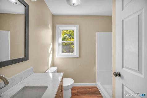364 Bidwell Street Manchester CT 06040