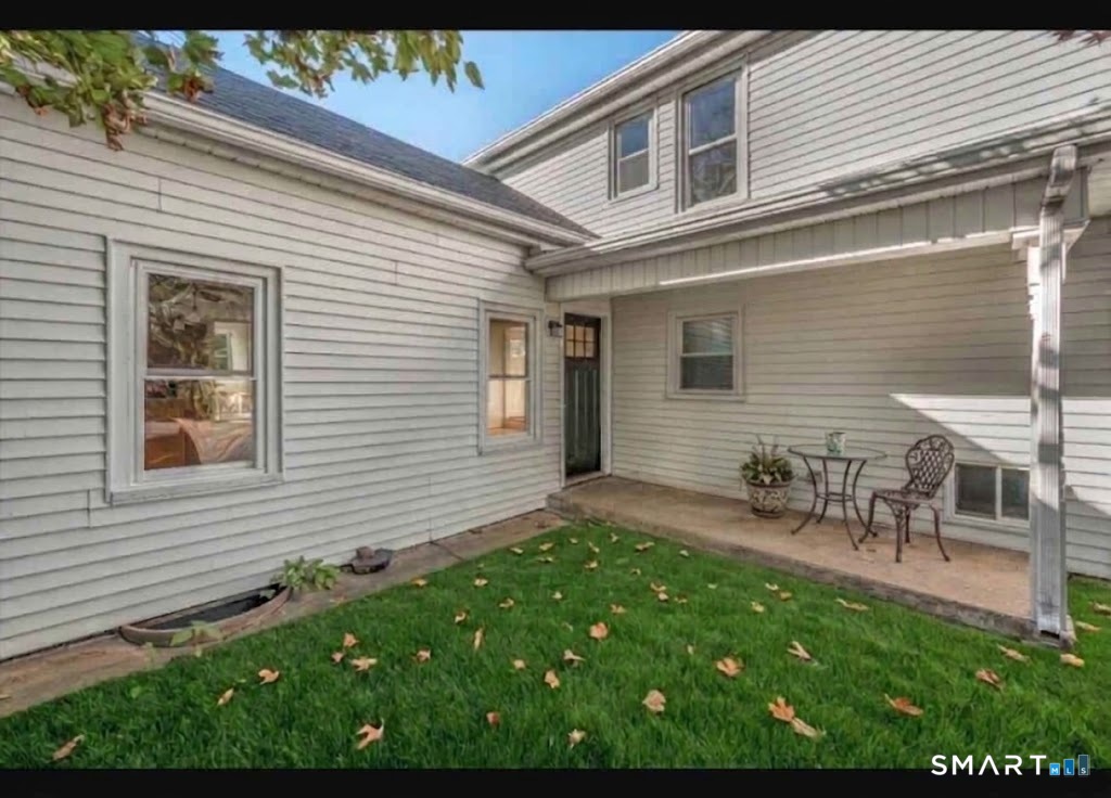 364 Bidwell Street Manchester CT 06040