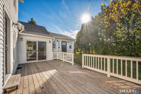 364 Bidwell Street Manchester CT 06040