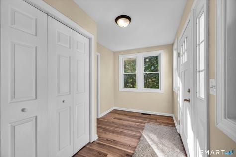 364 Bidwell Street Manchester CT 06040