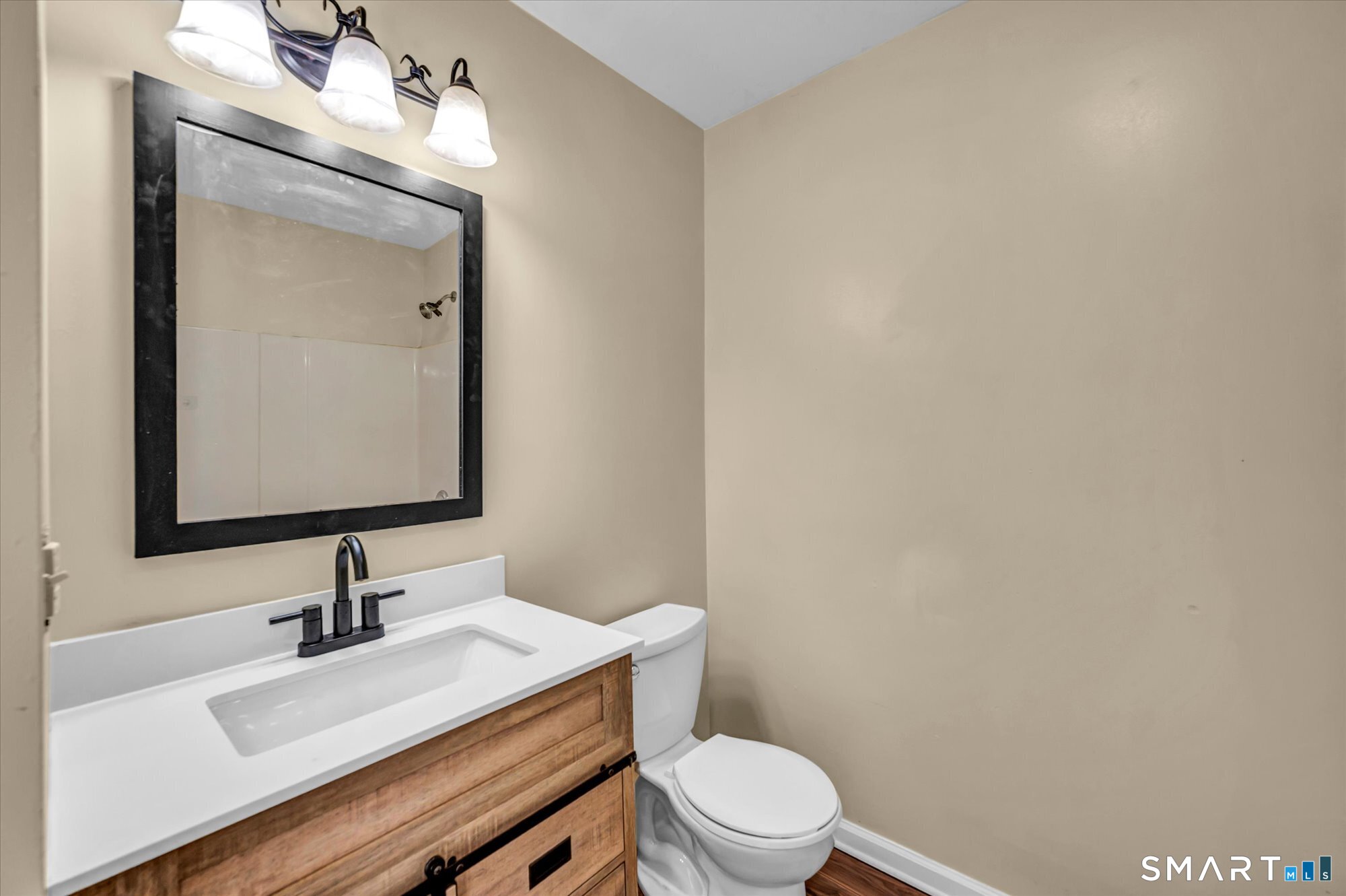 364 Bidwell Street Manchester CT 06040