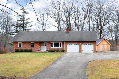 218 Holcomb Hill Road New Hartford CT 06057