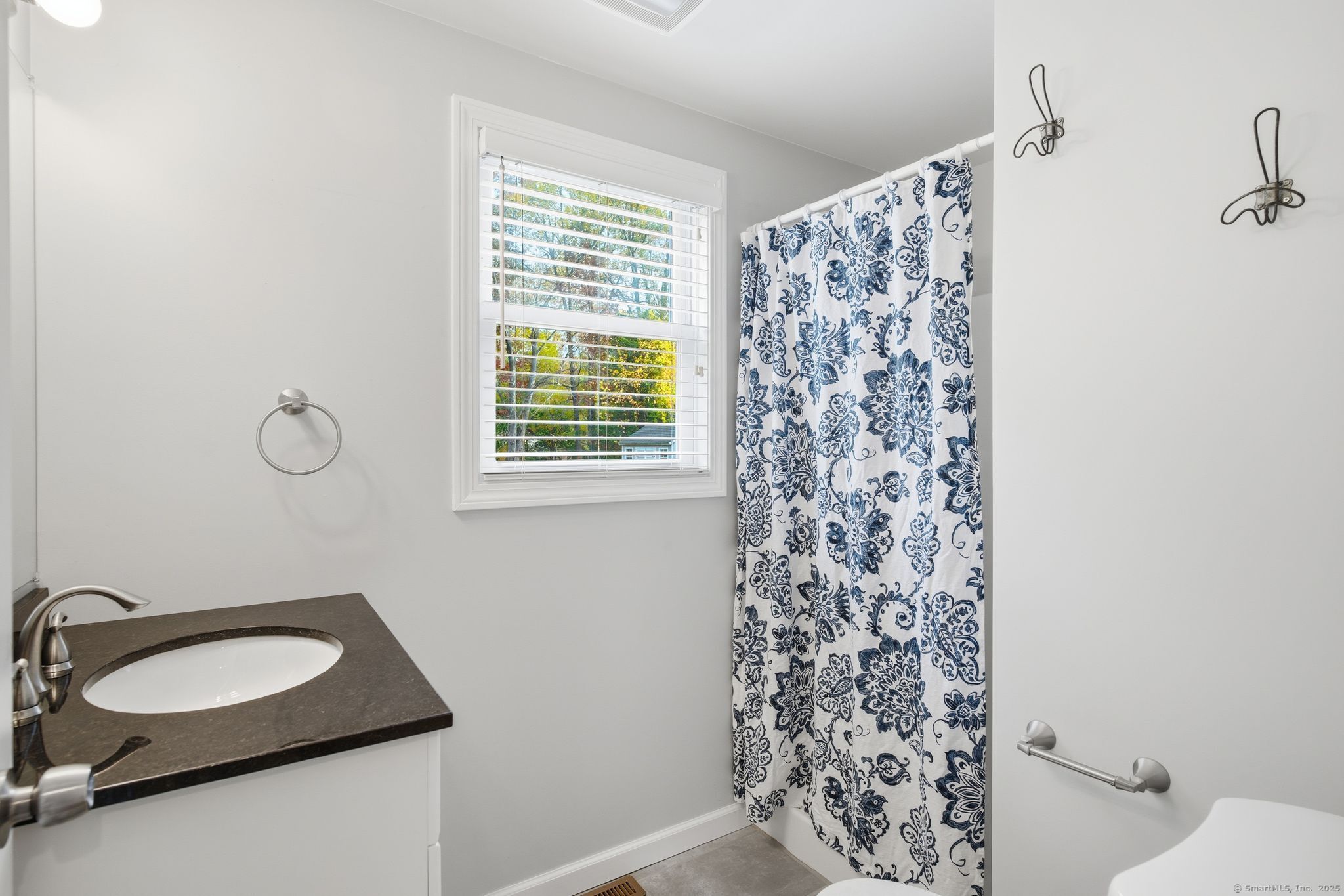 12 Concord Terrace Enfield CT 06082