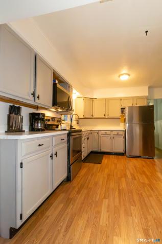 23 Great Neck Road Trumbull CT 06611