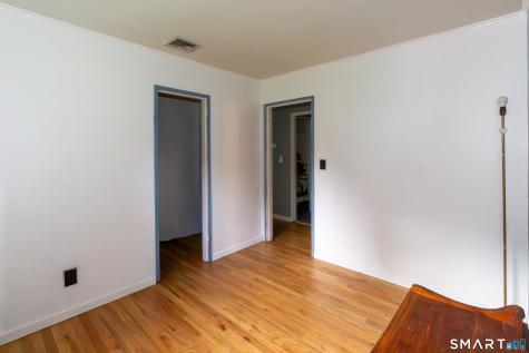23 Great Neck Road Trumbull CT 06611