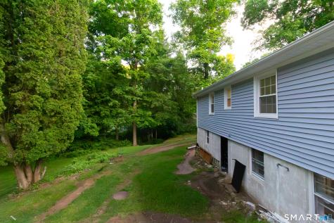 23 Great Neck Road Trumbull CT 06611