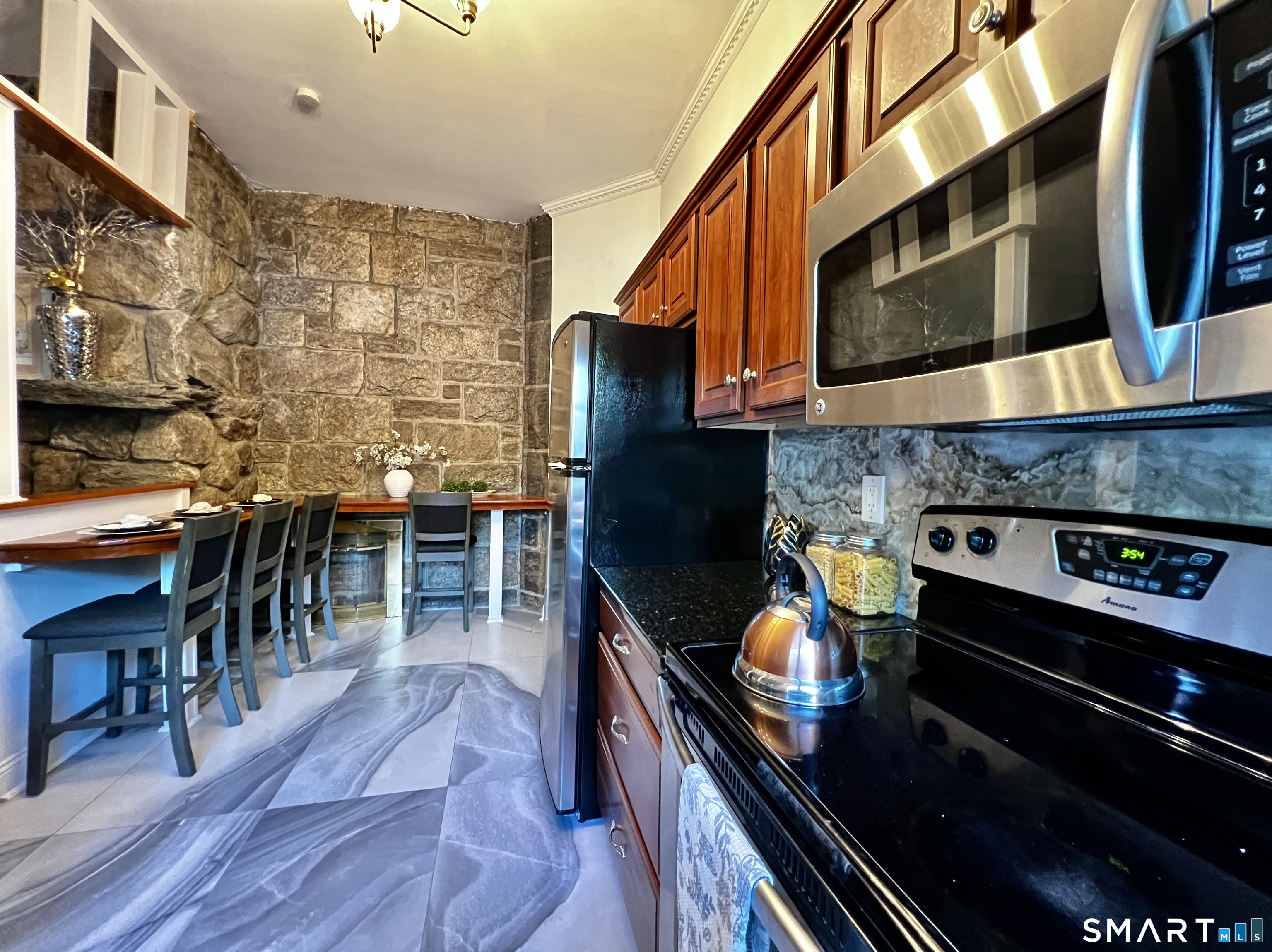 5 Hundley Court Stamford CT 06902