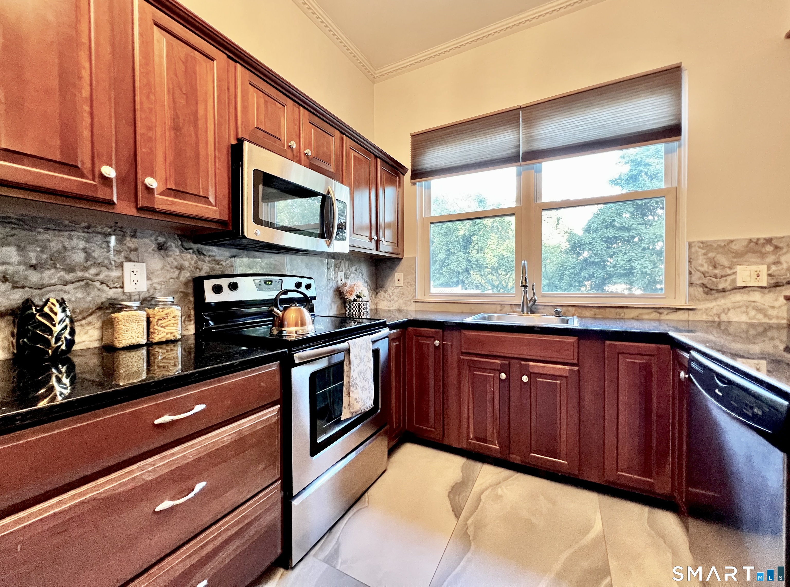5 Hundley Court Stamford CT 06902