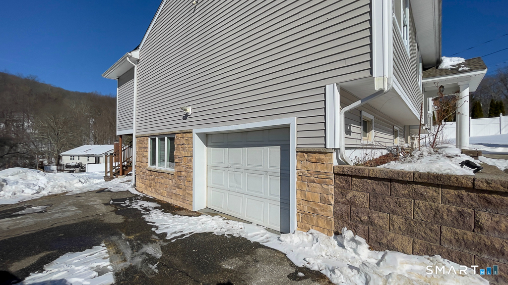 205 West Road Beacon Falls CT 06403