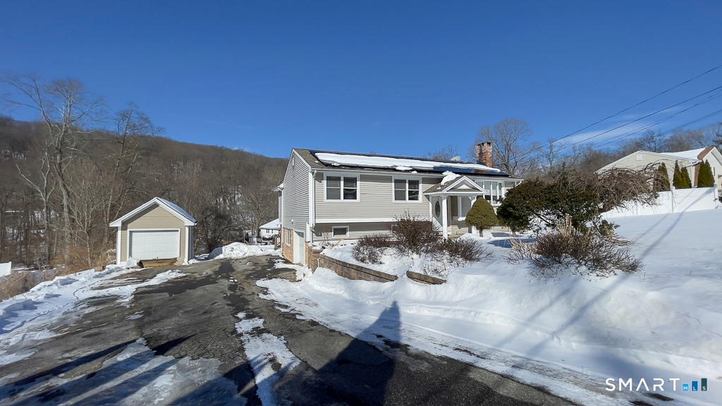 205 West Road Beacon Falls CT 06403