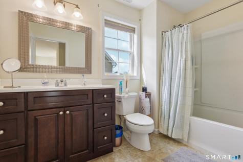 34 Lexington Gardens North Haven CT 06473