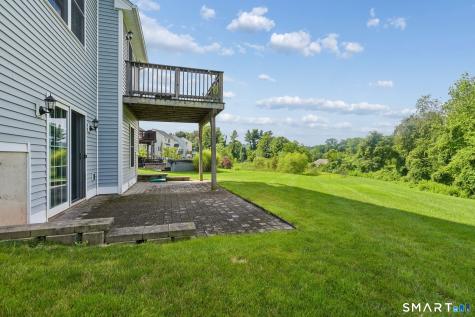 34 Lexington Gardens North Haven CT 06473