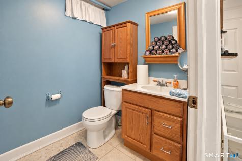 103 Central Avenue West Haven CT 06516