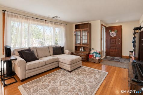 103 Central Avenue West Haven CT 06516