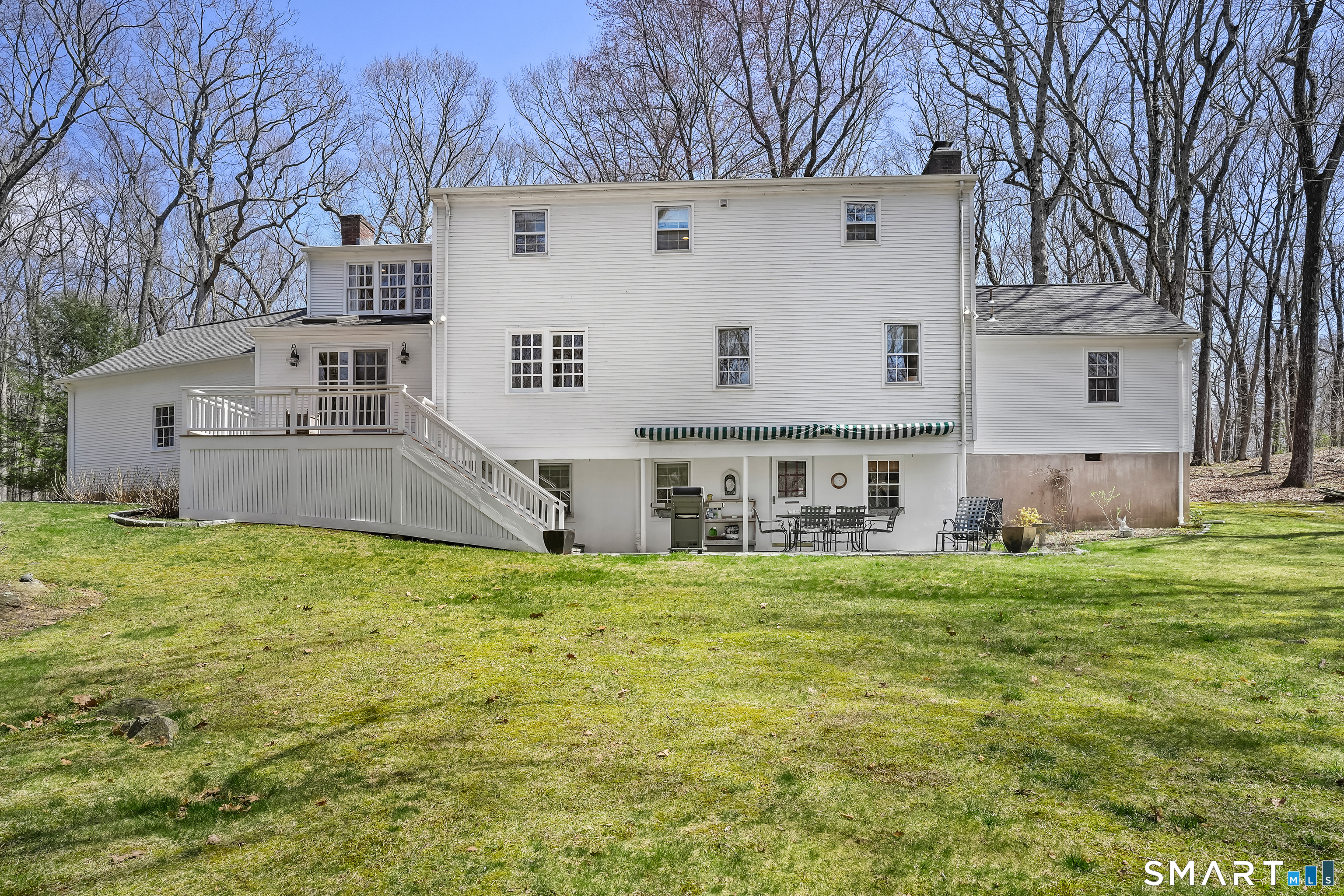 12 Sunset Circle Woodbridge CT 06525
