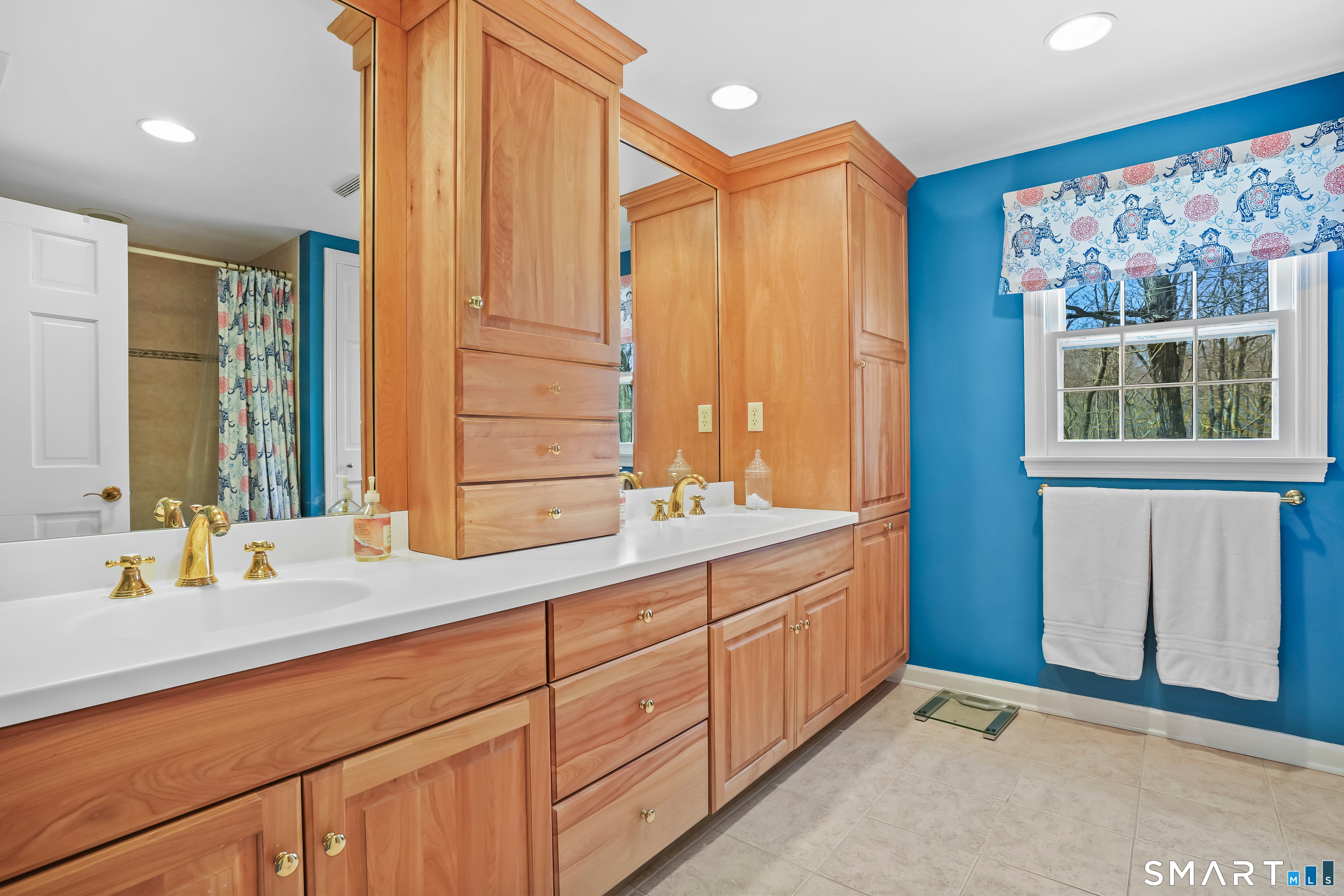 12 Sunset Circle Woodbridge CT 06525
