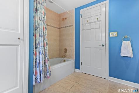 12 Sunset Circle Woodbridge CT 06525