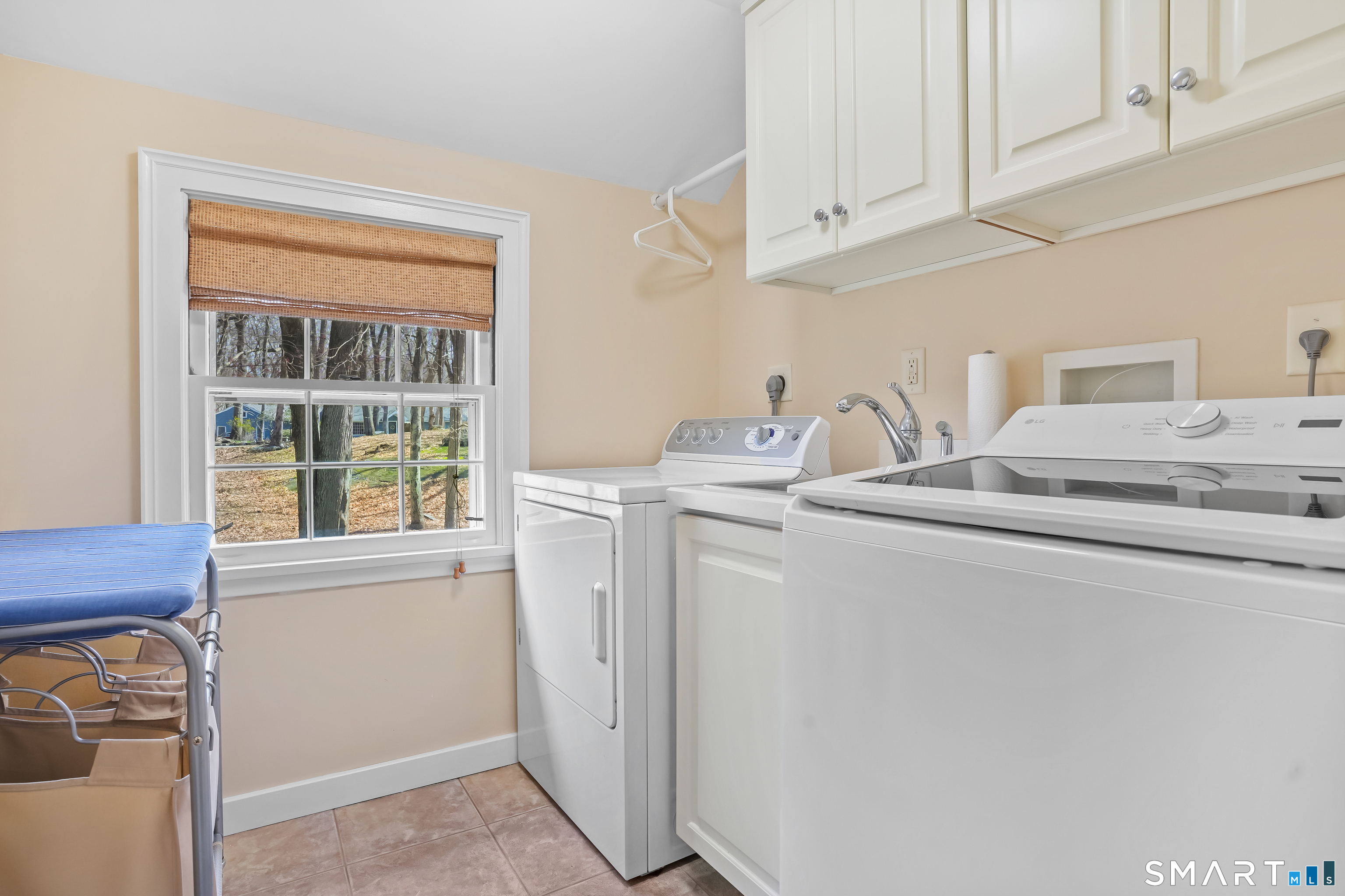 12 Sunset Circle Woodbridge CT 06525