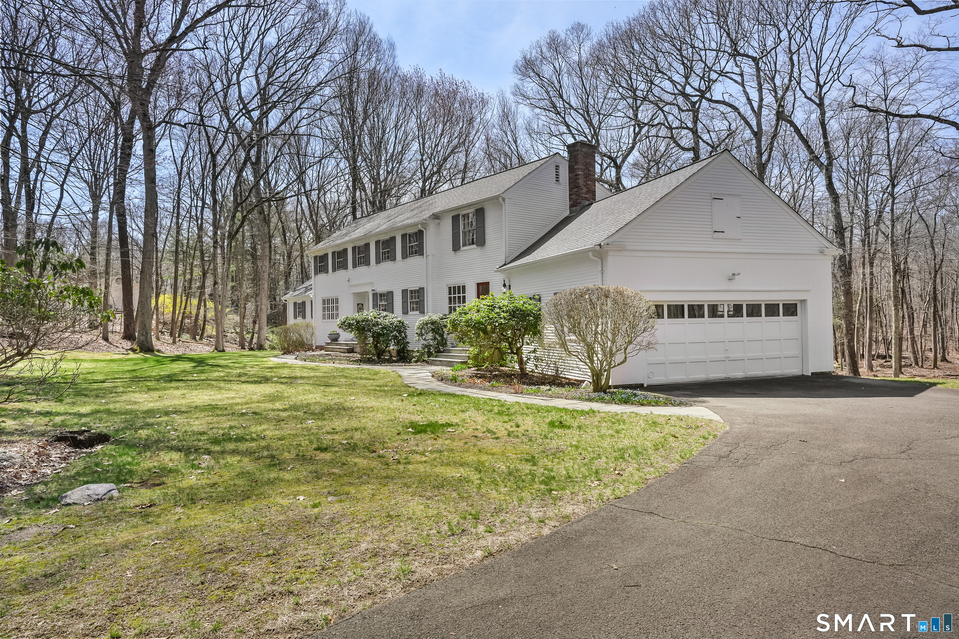 12 Sunset Circle Woodbridge CT 06525