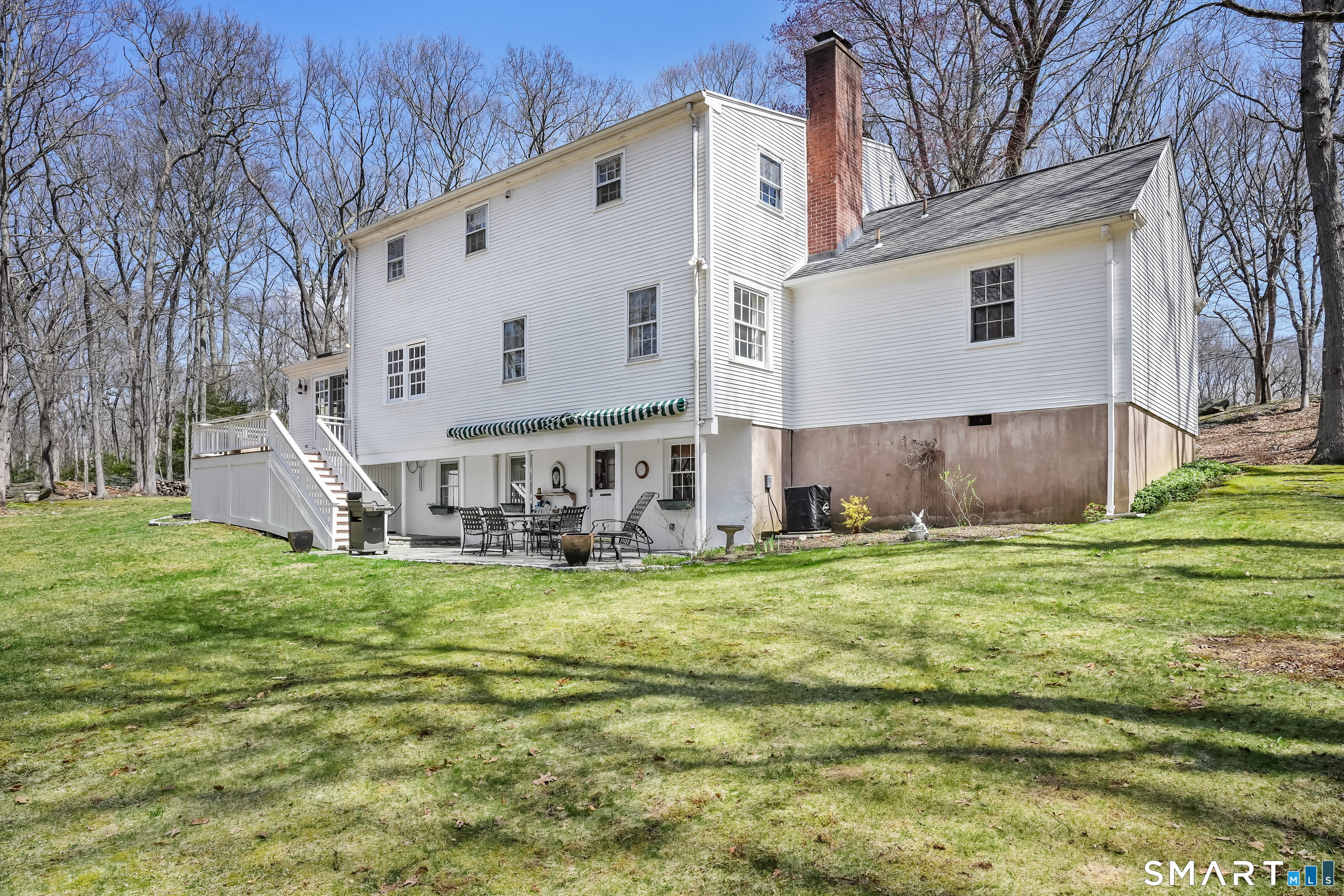 12 Sunset Circle Woodbridge CT 06525