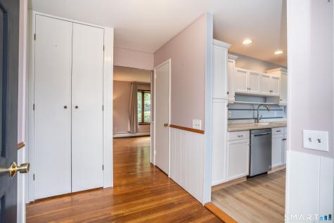 37 Greenwood Road Windsor Locks CT 06096