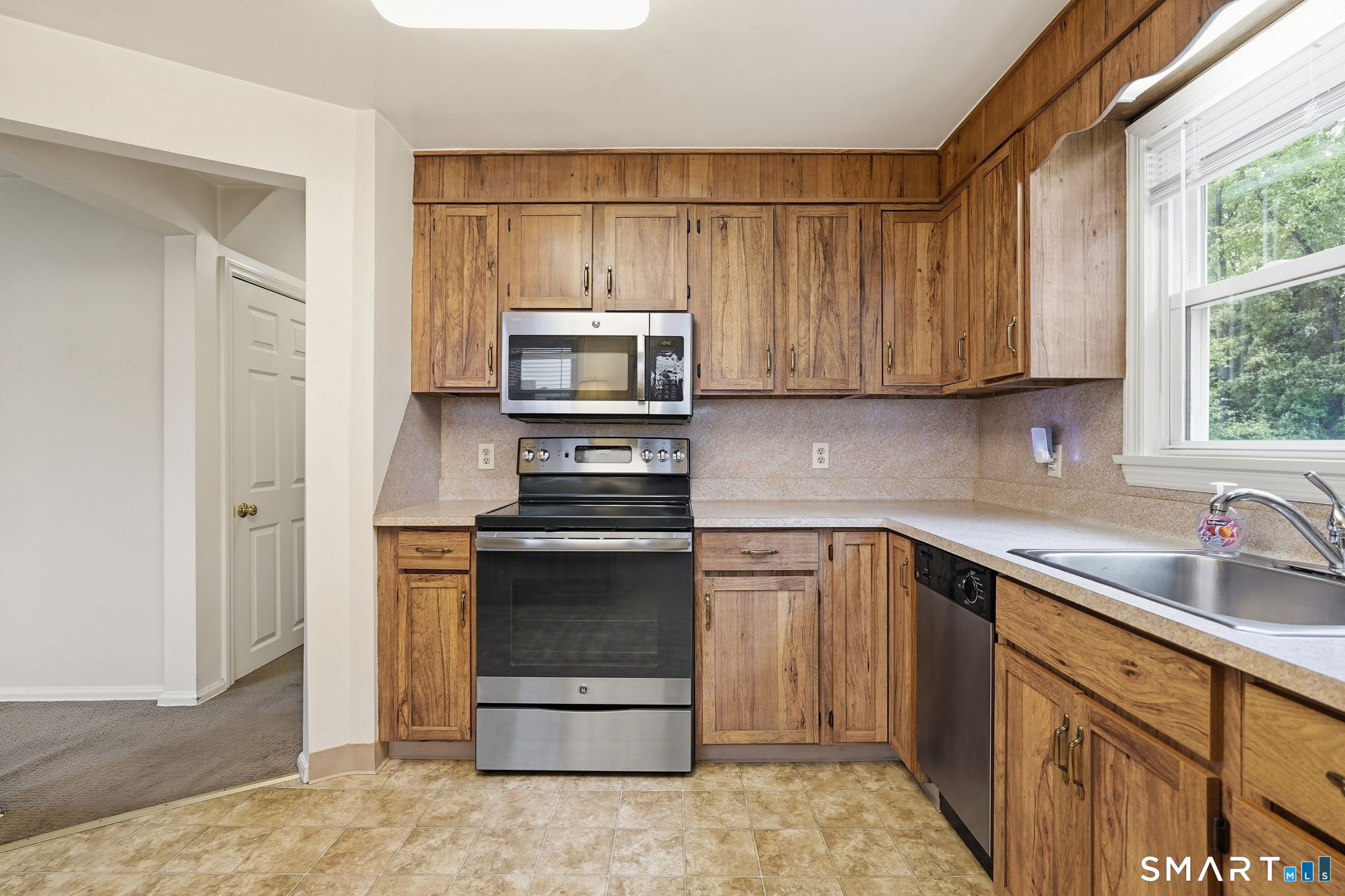 120 White Street Manchester CT 06042