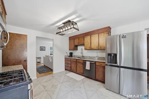 40 Pine Street Stratford CT 06615