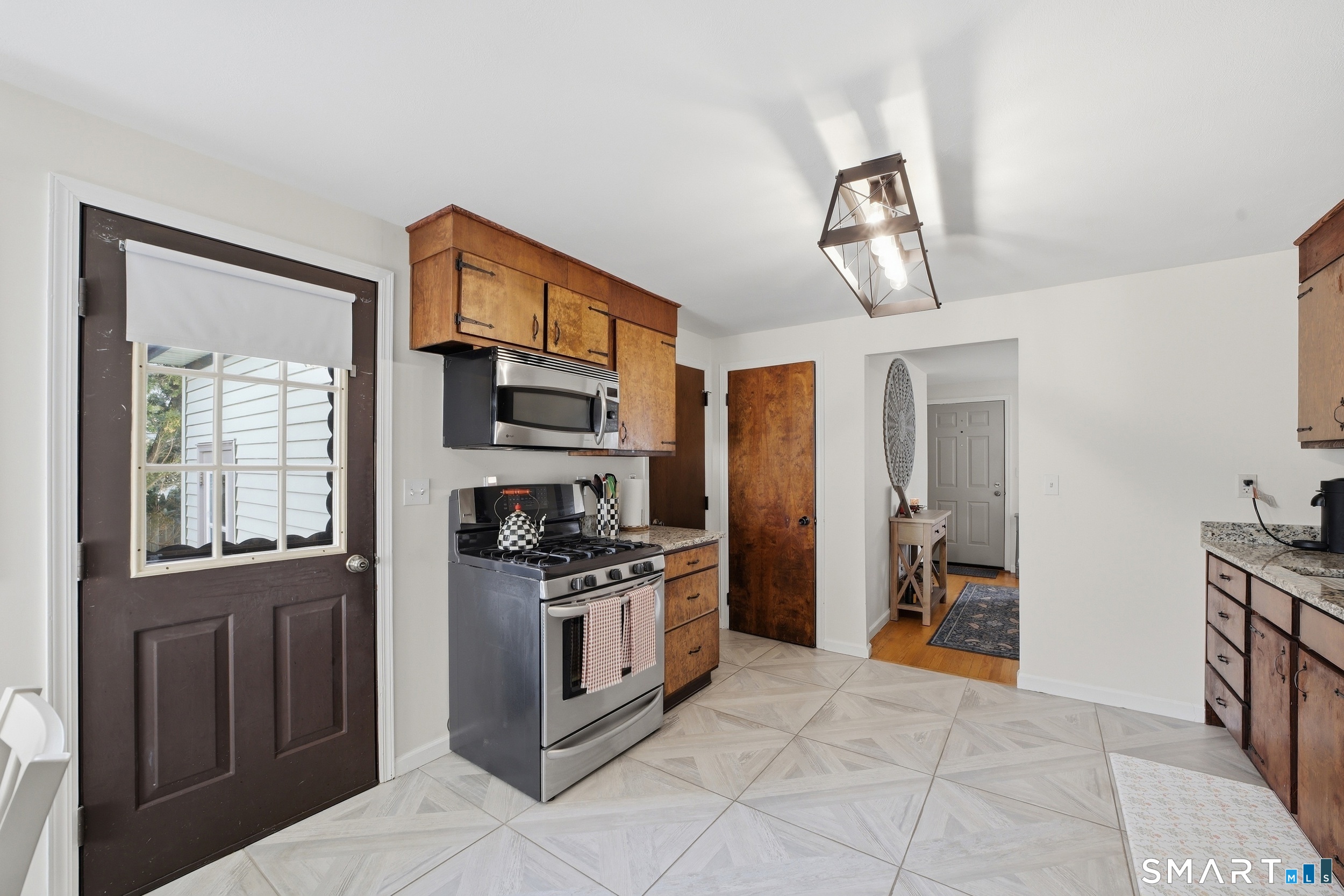 40 Pine Street Stratford CT 06615