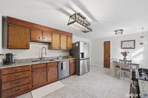 40 Pine Street Stratford CT 06615