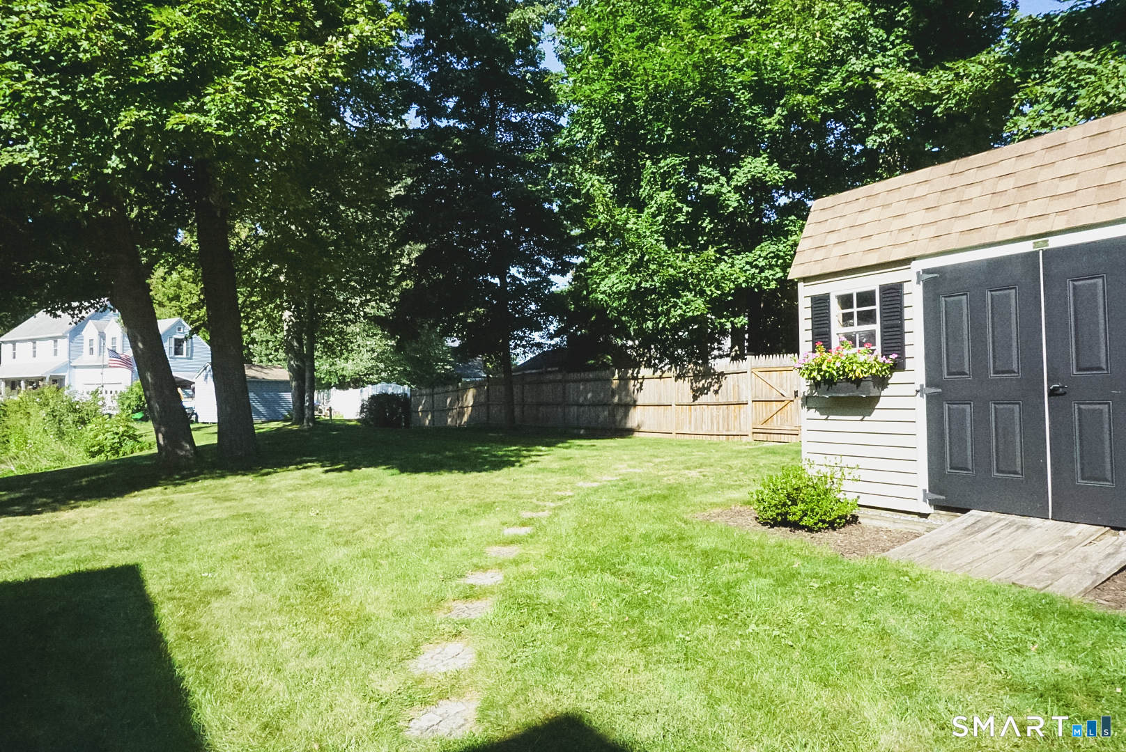 46 Clarence Court Middletown CT 06457