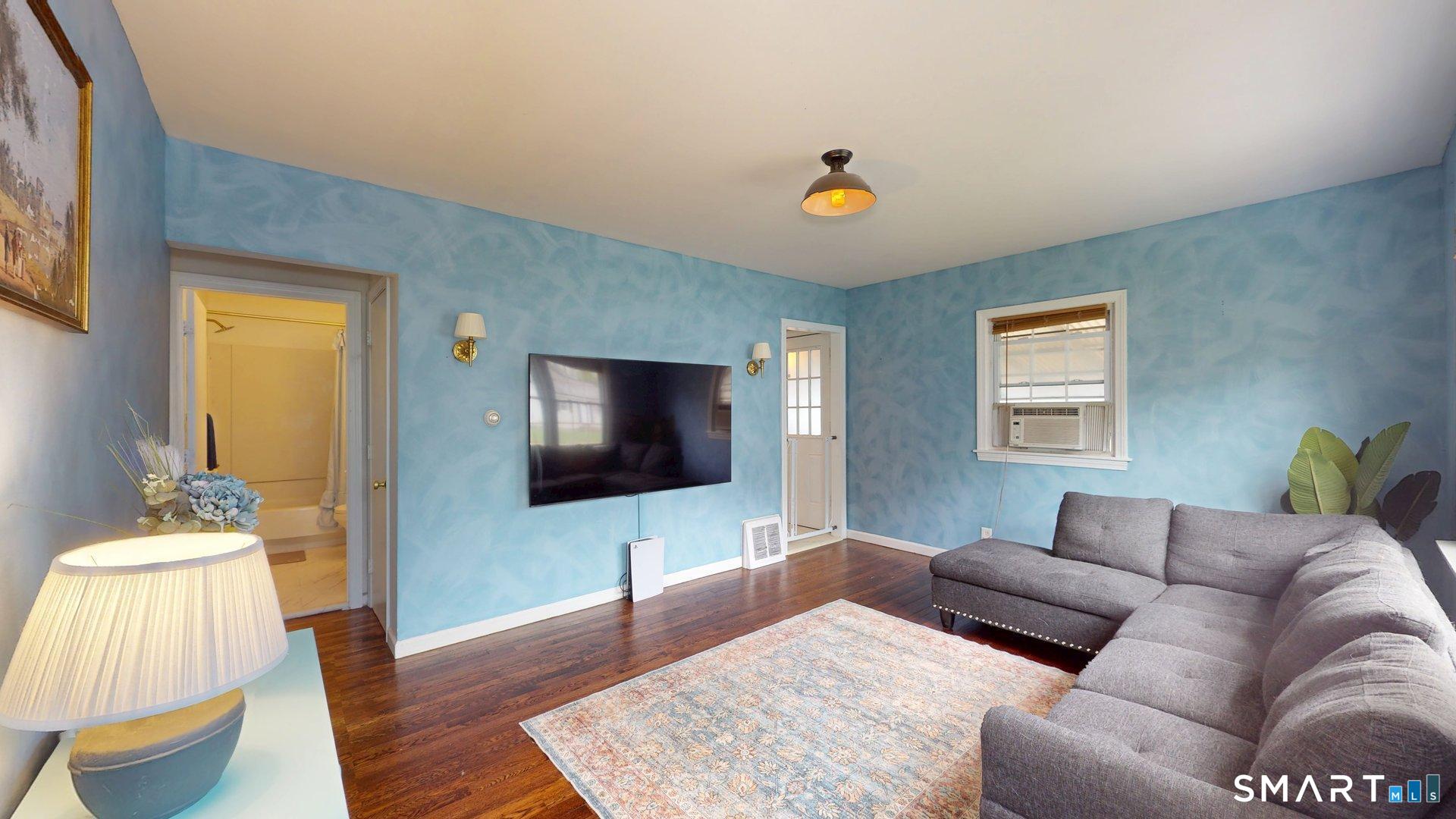 122 Deepwood Drive Manchester CT 06040