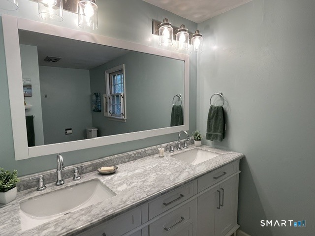 6 Harvard Road Ledyard CT 06335