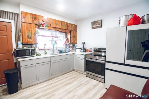 947 Pearl Lake Road Waterbury CT 06706