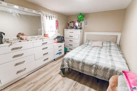 947 Pearl Lake Road Waterbury CT 06706