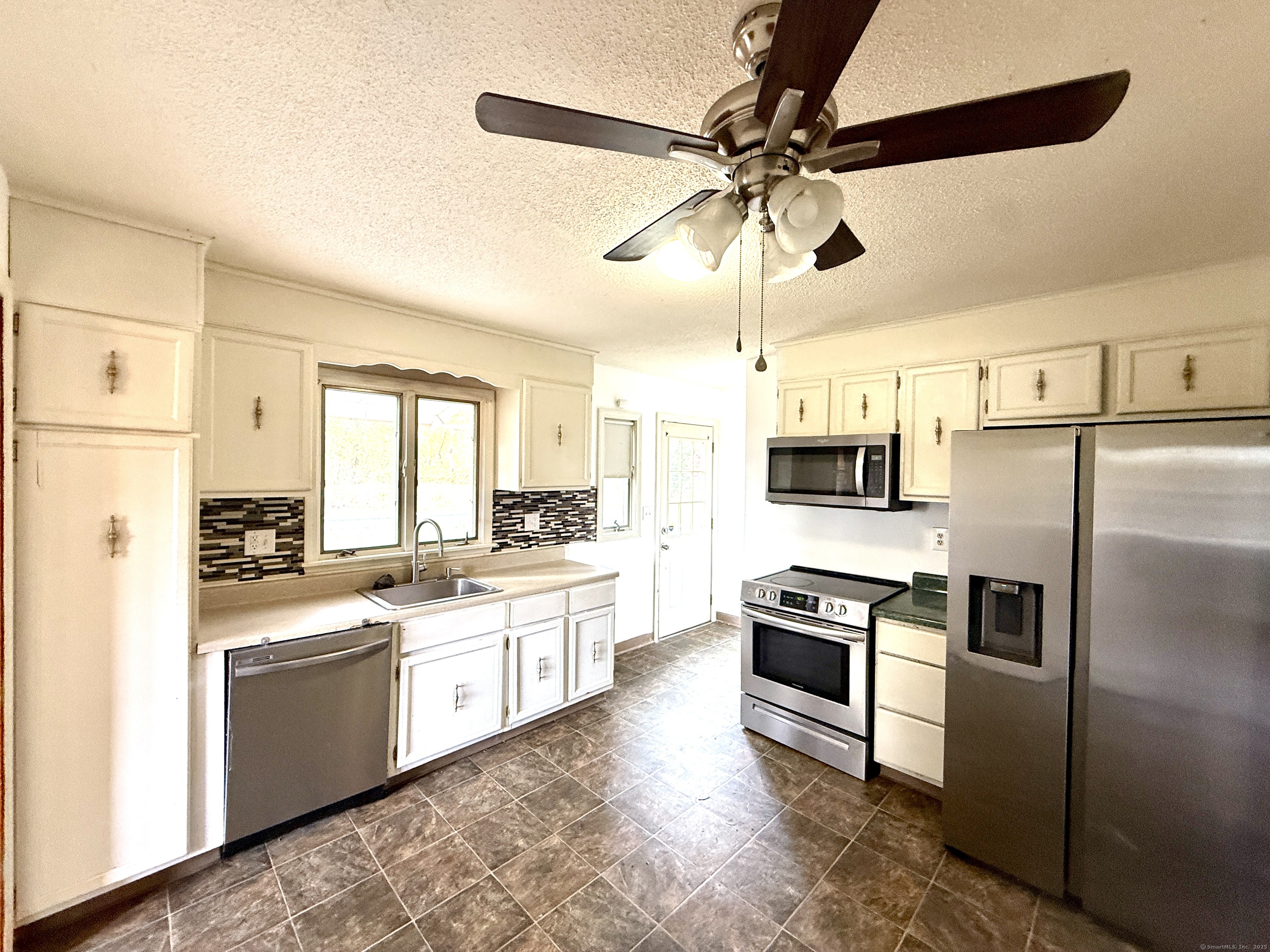 156 Avery Street Manchester CT 06042