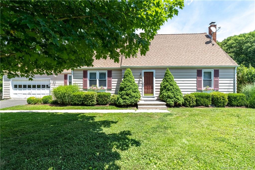 17 Jeanette Road Danbury CT 06811