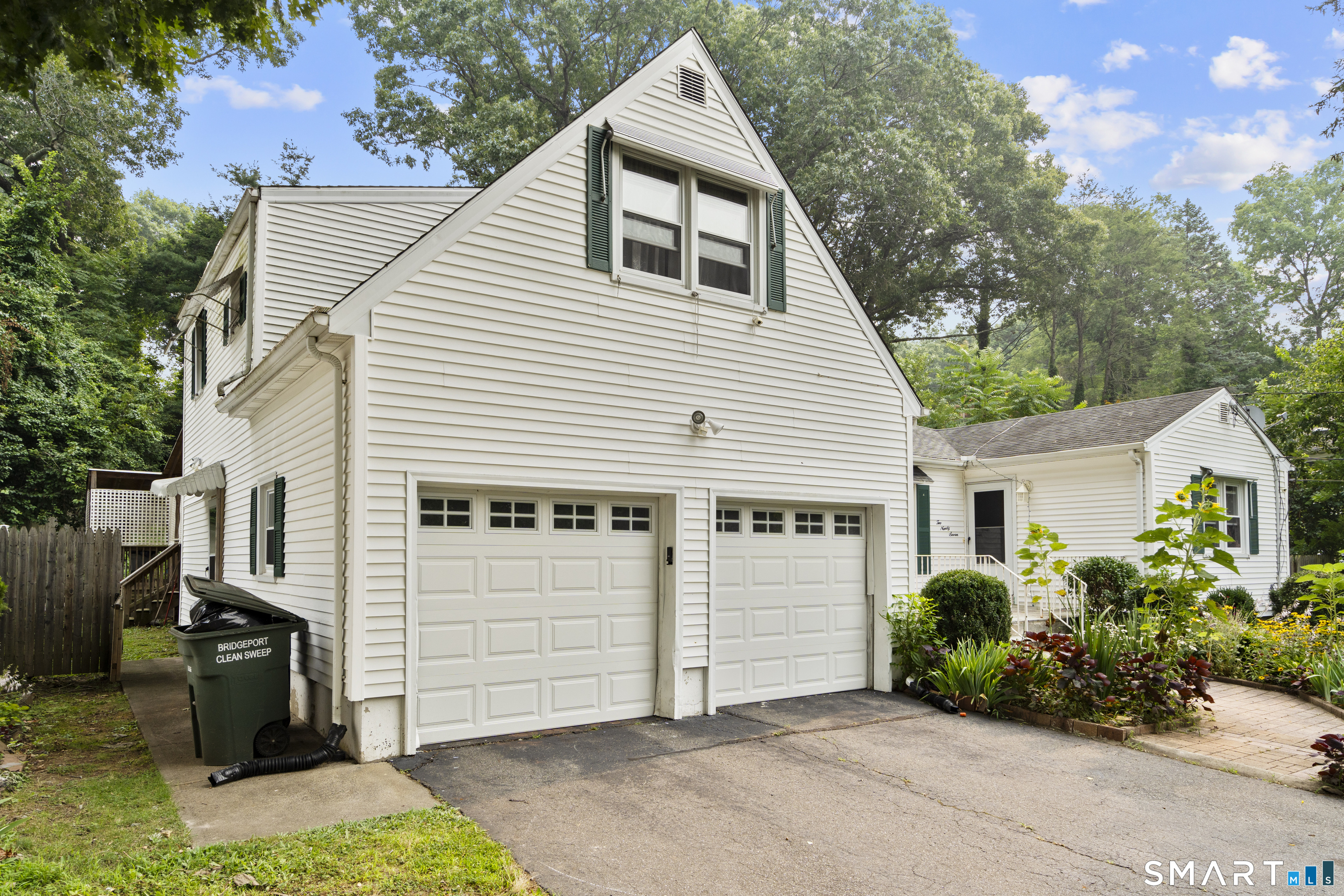 297 Broadbridge Road Bridgeport CT 06610