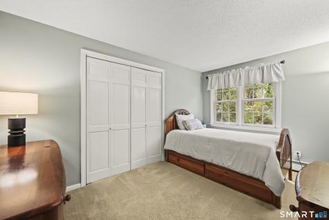 17 Briar Hill Road Avon CT 06001