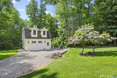 17 Briar Hill Road Avon CT 06001
