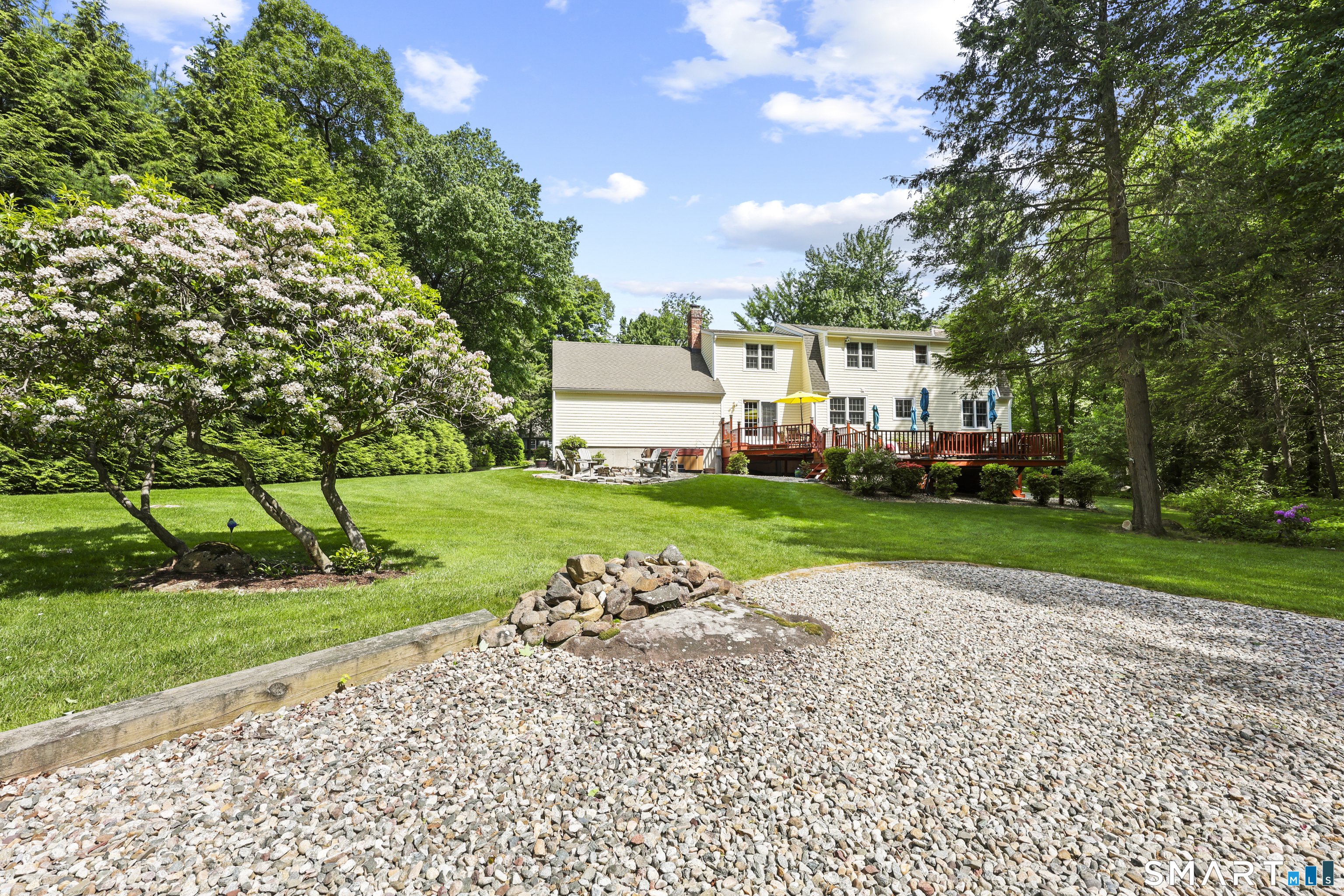 17 Briar Hill Road Avon CT 06001