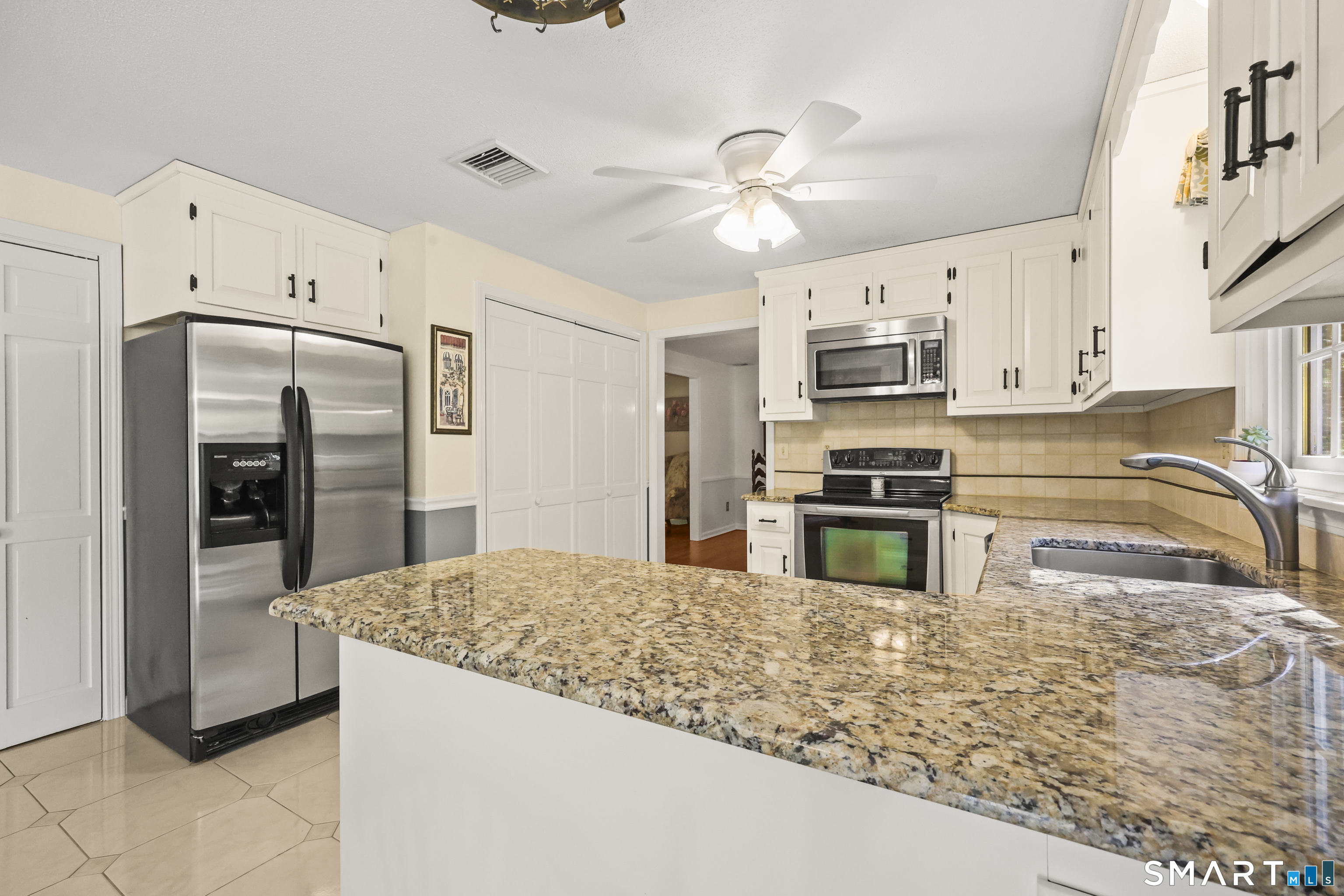 17 Briar Hill Road Avon CT 06001