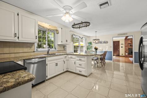 17 Briar Hill Road Avon CT 06001