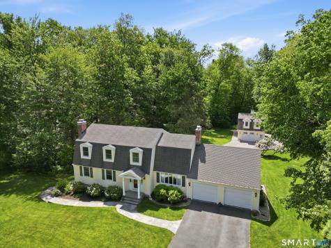 17 Briar Hill Road Avon CT 06001