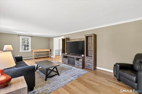22 Fox Den Road Simsbury CT 06092