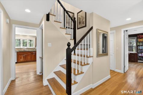 22 Fox Den Road Simsbury CT 06092