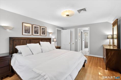 22 Fox Den Road Simsbury CT 06092