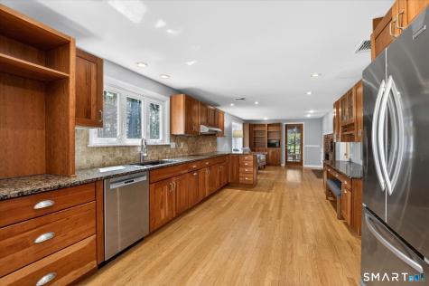 22 Fox Den Road Simsbury CT 06092
