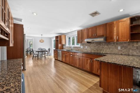 22 Fox Den Road Simsbury CT 06092